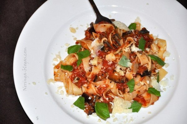 papardelle su 3 rusiu pomidorais