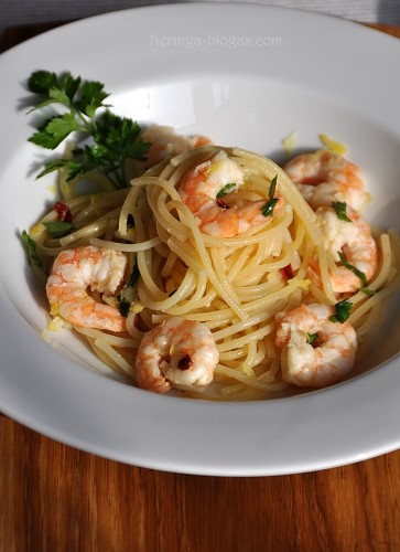 Spaghetti su astriom krevetem