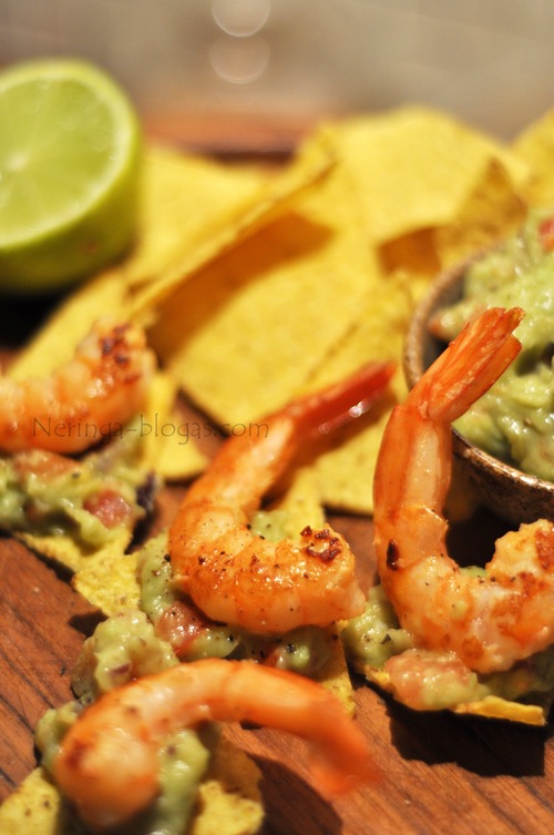 guacamole su krevetem