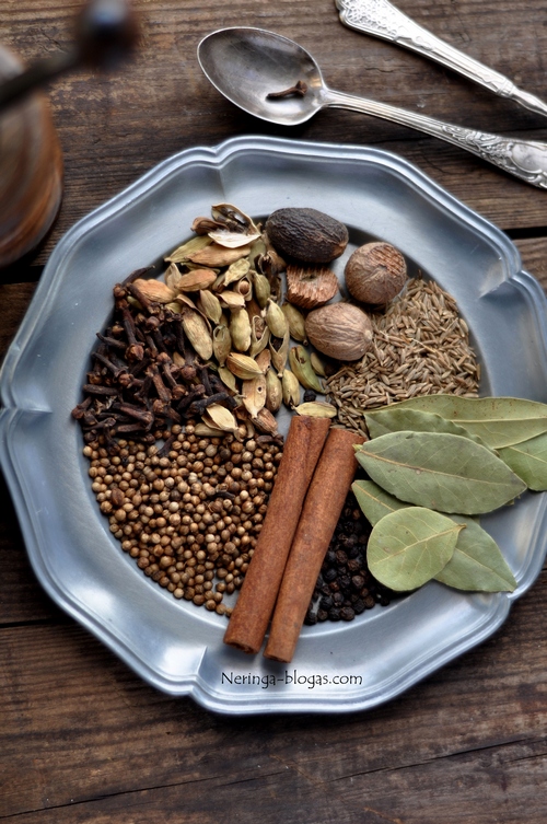 prieskoniu misinys garam masala