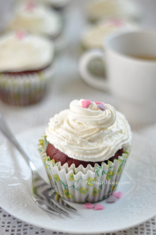 raudonojo velveto keksiukai (red velvet)