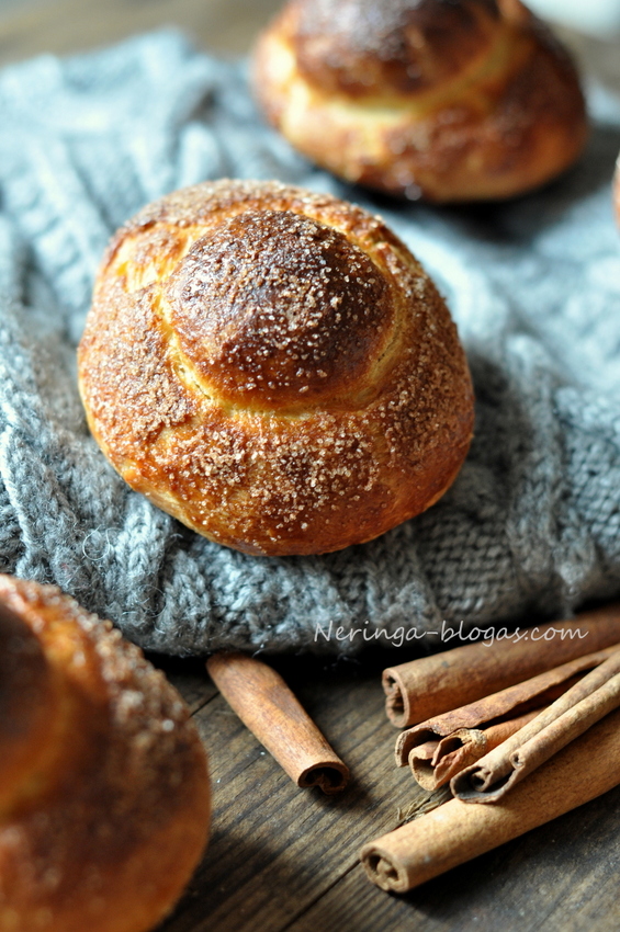 brioche bandeles